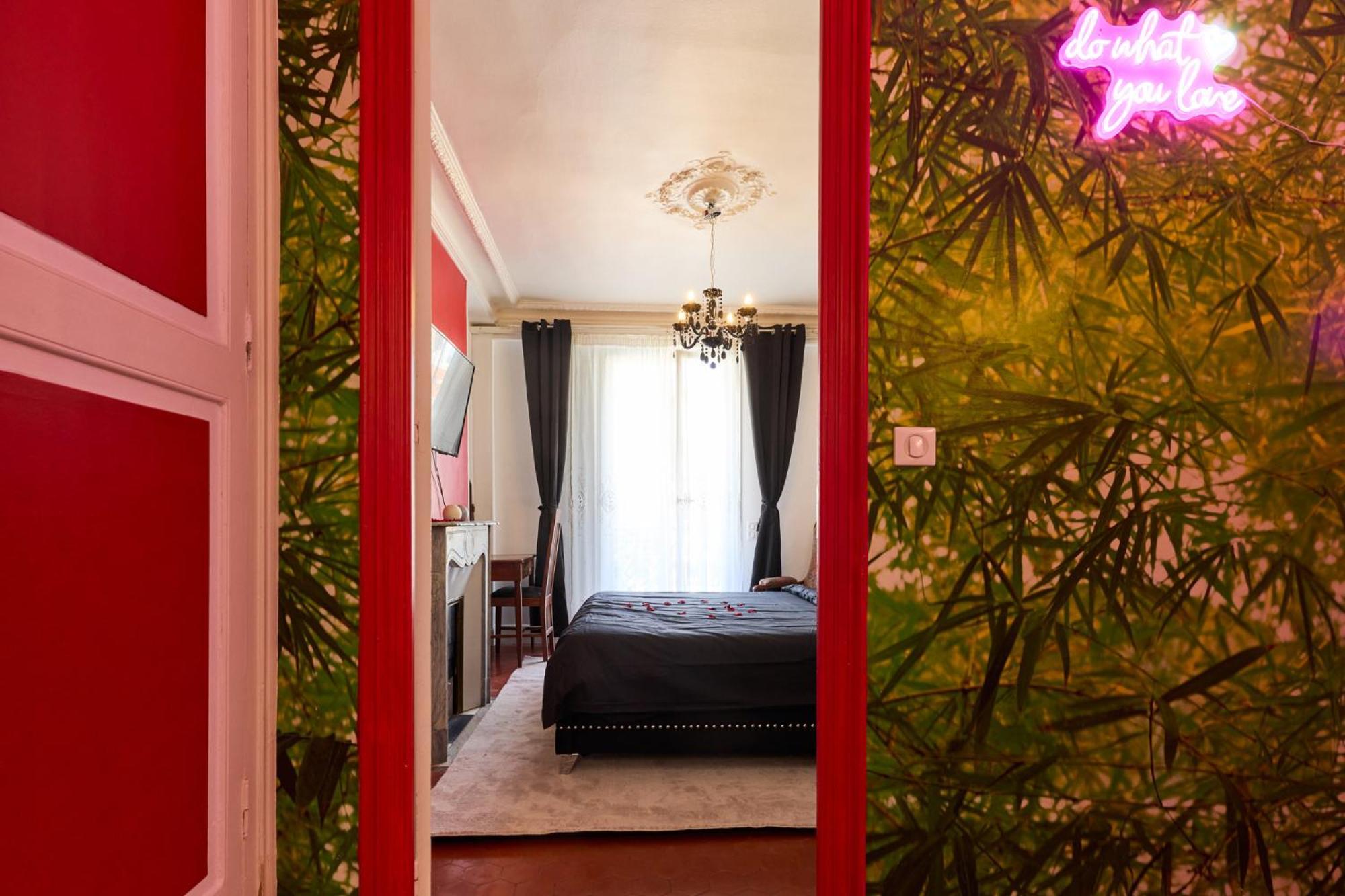 Apartment Centre Proche Carre D'or *